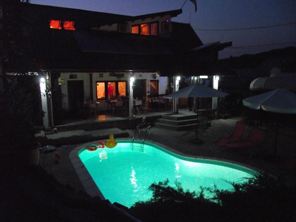 La Marele Moft Hotel Slanic Exterior photo